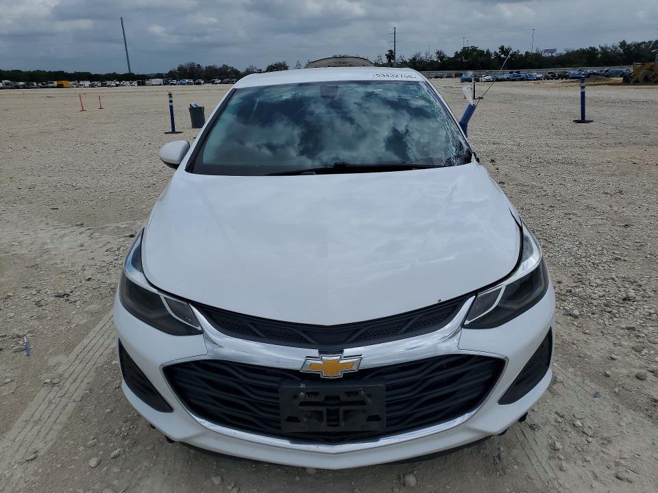 53432756 :رقم المزاد ، 1G1BE5SMXK7143970 vin ، 2019 Chevrolet Cruze مزاد بيع