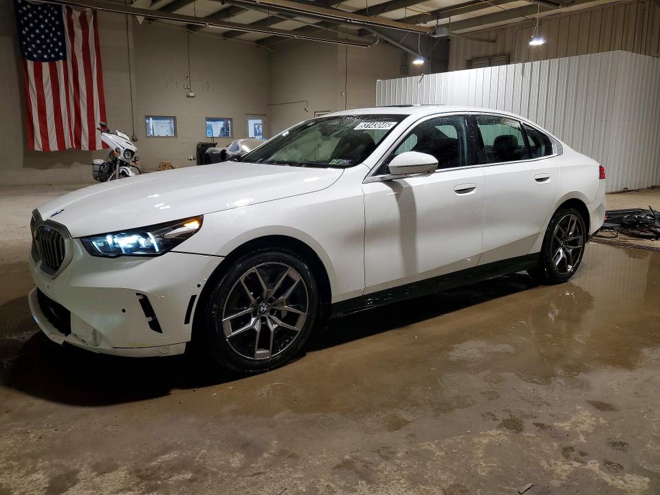 Продажа на аукционе авто 2026 Bmw 530, vin: WBA53FJ09TCV23712, номер лота: 53143046