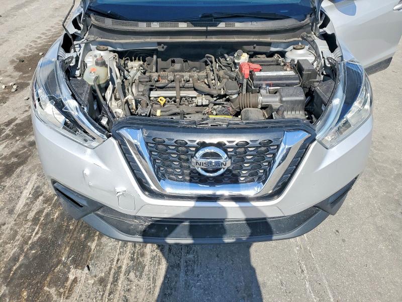 54018036 :رقم المزاد ، 3N1CP5CU3KL536051 vin ، 2019 Nissan Kicks مزاد بيع