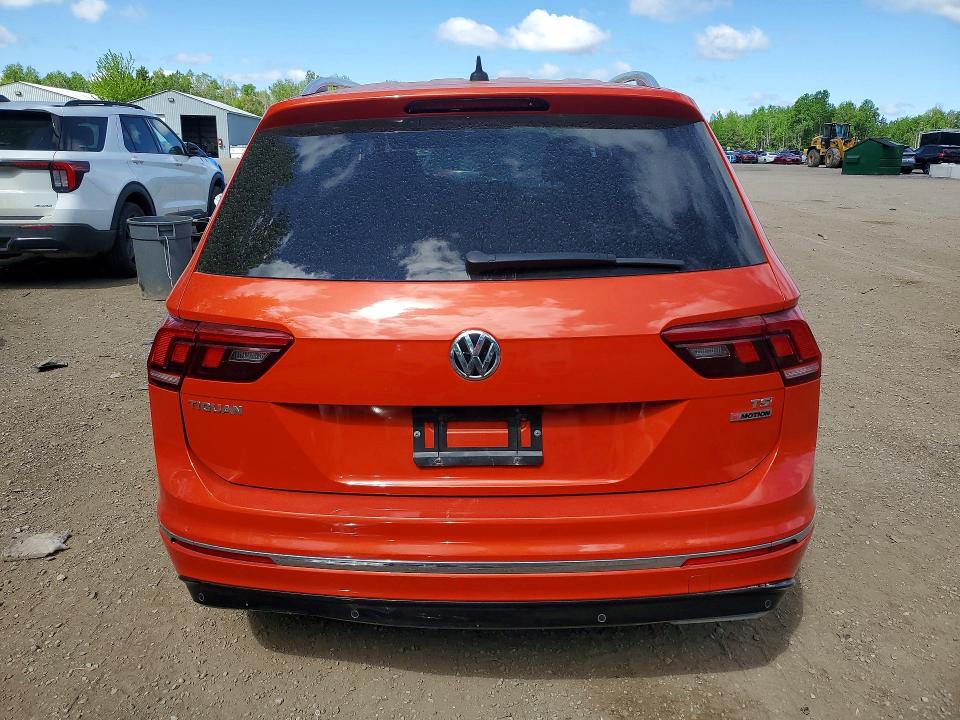 Продажа на аукционе авто 2018 Volkswagen Tiguan, vin: 3VV4B7AX4JM192930, номер лота: 54830276
