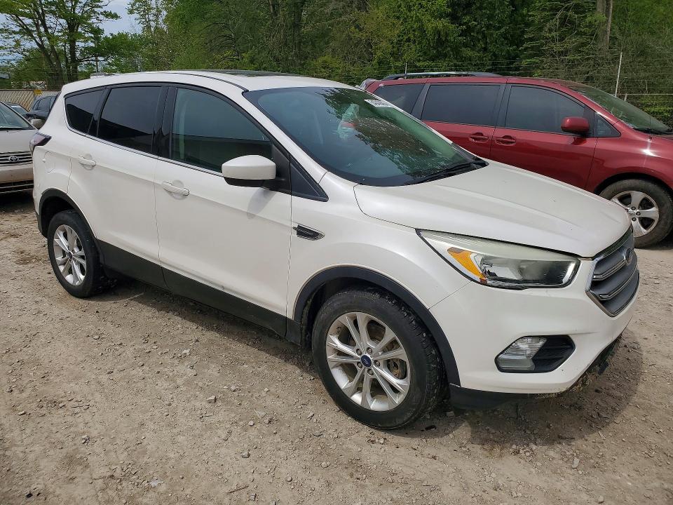 Продажа на аукционе авто 2017 Ford Escape, vin: 1FMCU0GD9HUB26948, номер лота: 54042866
