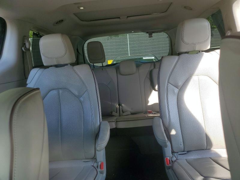 53723646 :رقم المزاد ، 2C4RC1GG2HR571806 vin ، 2017 Chrysler Pacifica مزاد بيع