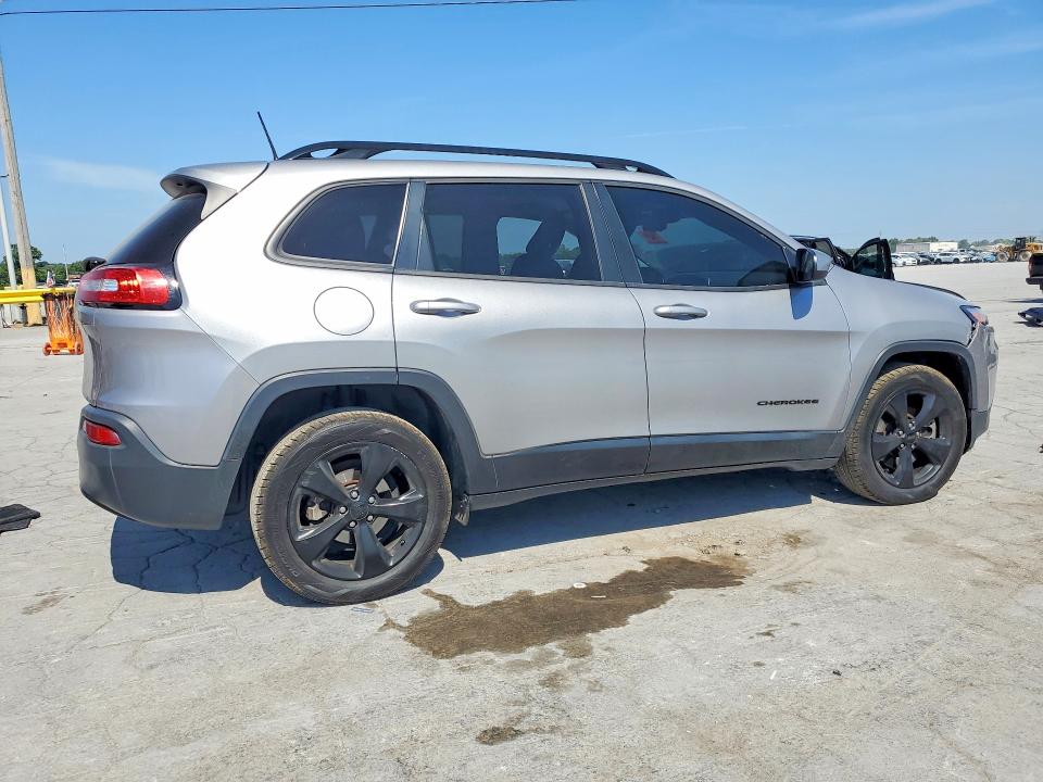 53809536 :رقم المزاد ، 1C4PJLCB9JD576786 vin ، 2018 Jeep Cherokee مزاد بيع
