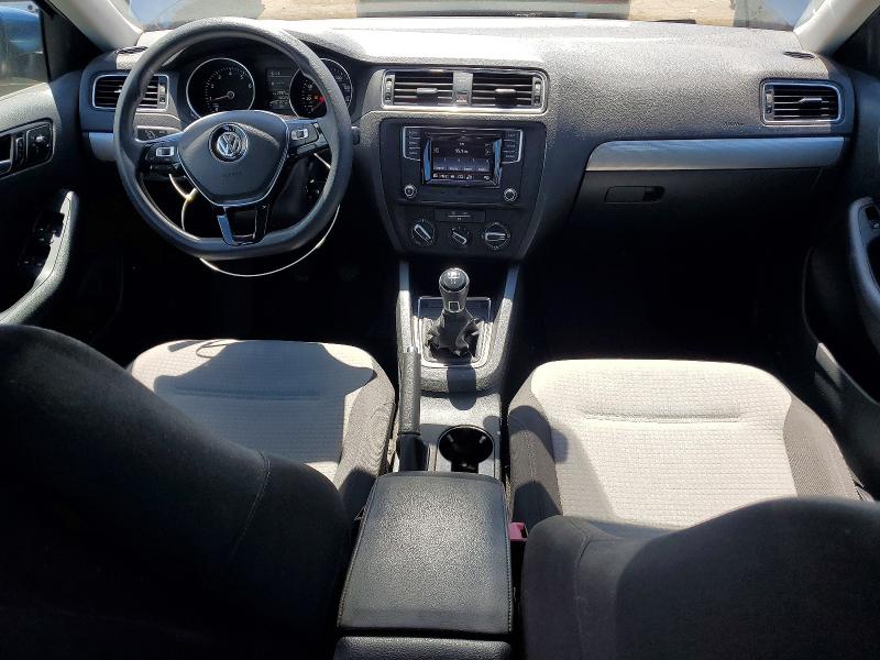 53082386 :رقم المزاد ، 3VW167AJ2HM386722 vin ، 2017 Volkswagen Jetta مزاد بيع