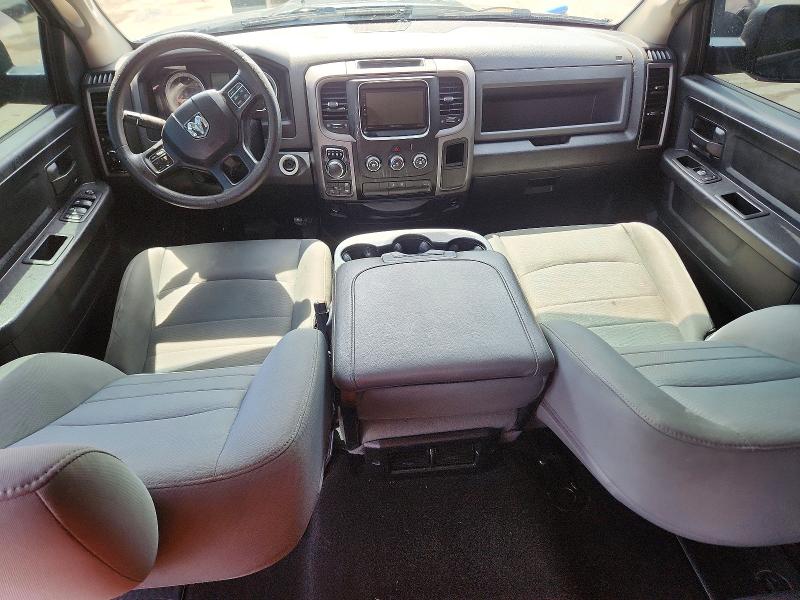 52484076 :رقم المزاد ، 1C6RR7KTXHS694636 vin ، 2017 Ram 1500 مزاد بيع