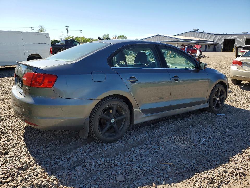 52858336 :رقم المزاد ، 3VWLL7AJ4EM445685 vin ، 2014 Volkswagen Jetta مزاد بيع
