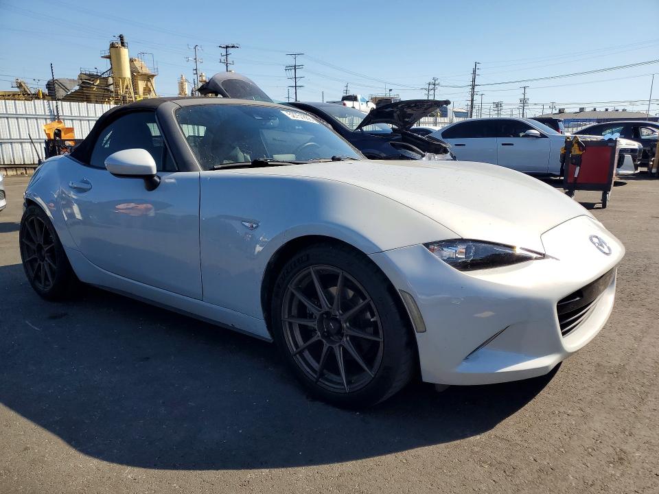 52751866 :رقم المزاد ، JM1NDAD75J0202261 vin ، 2018 Mazda Mx-5 Miata مزاد بيع