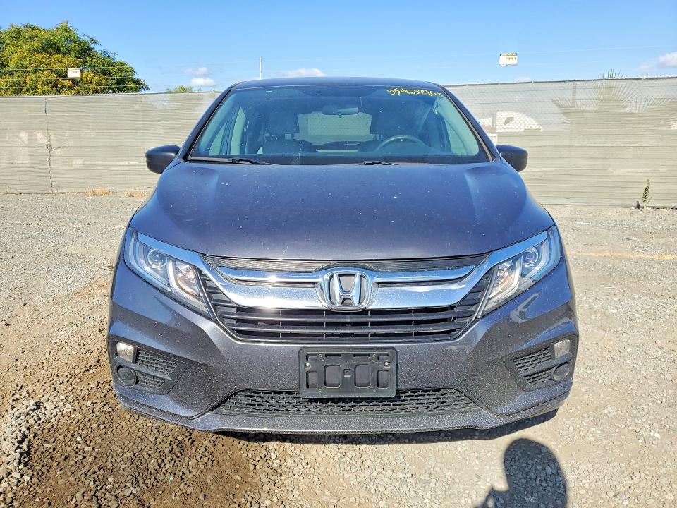 55463296 :رقم المزاد ، 5FNRL6H28JB036111 vin ، 2018 Honda Odyssey مزاد بيع