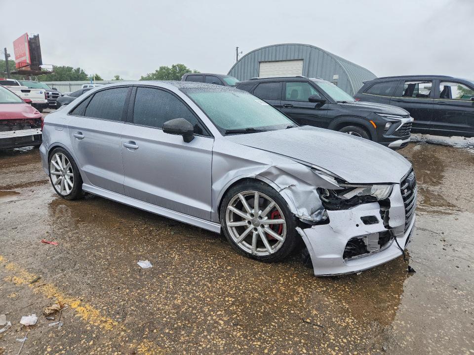 54699506 :رقم المزاد ، WAUB1GFF3G1008010 vin ، 2016 Audi S3 مزاد بيع