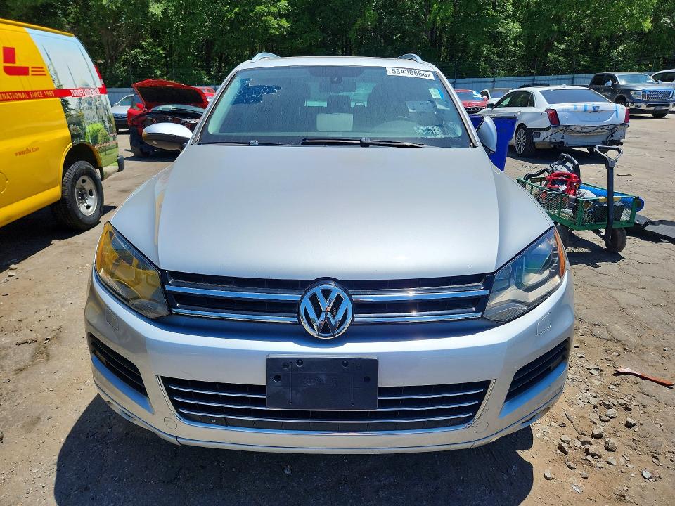 53438656 :رقم المزاد ، WVGEF9BPXCD007789 vin ، 2012 Volkswagen Touareg مزاد بيع