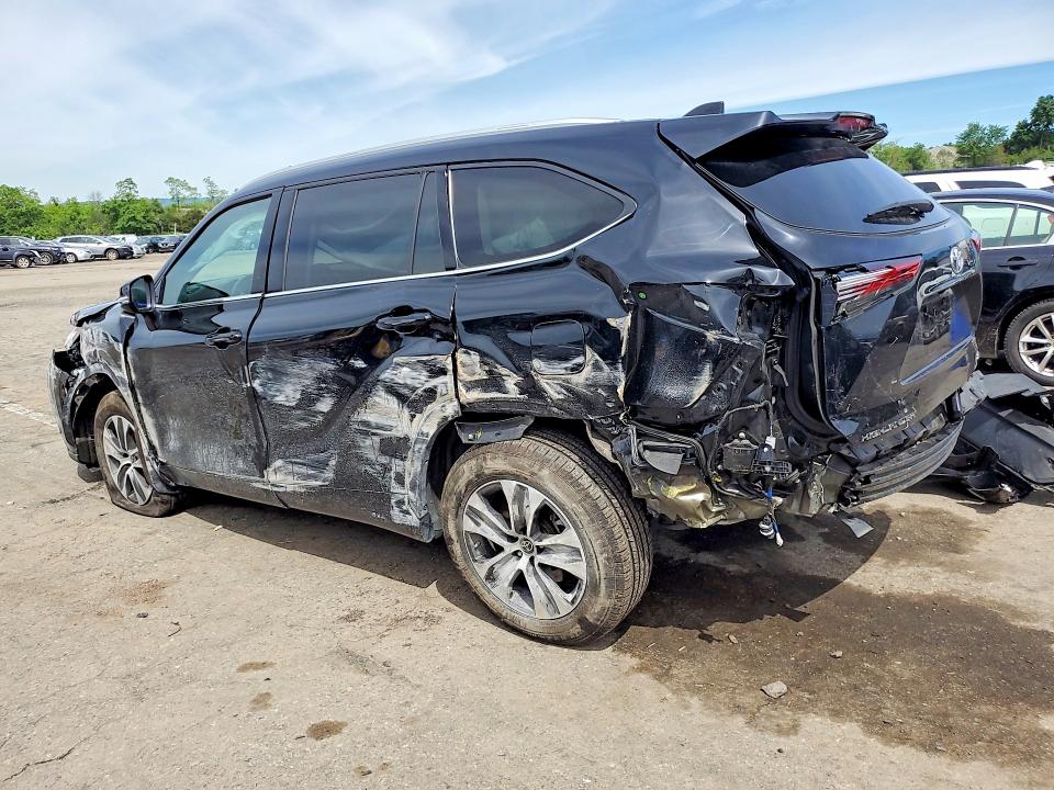 54263676 :رقم المزاد ، 5TDGBRCH5NS545503 vin ، 2022 Toyota Highlander Hybrid مزاد بيع