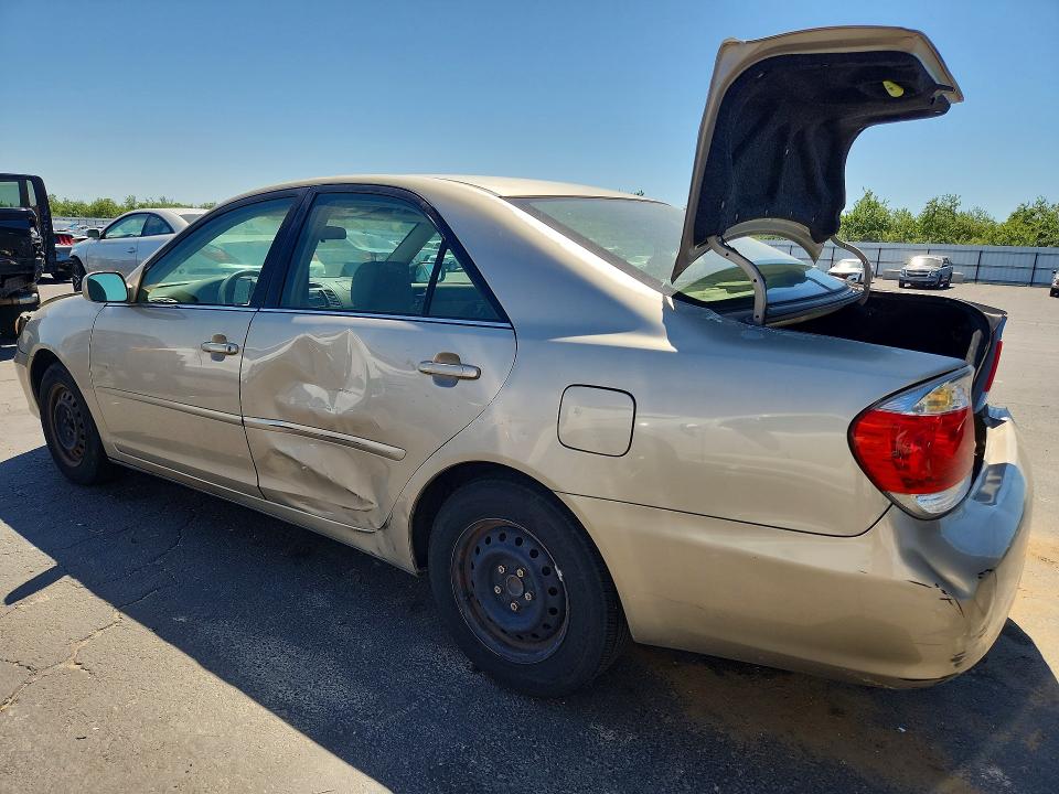 52864856 :رقم المزاد ، 4T1BE30K75U001266 vin ، 2005 Toyota Camry مزاد بيع