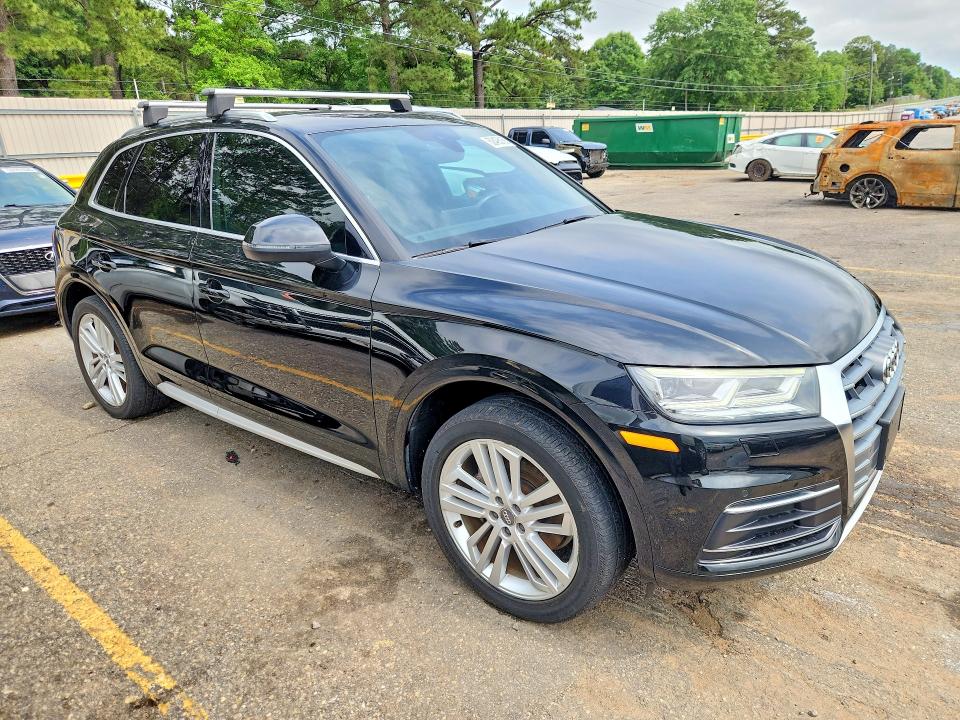 52495156 :رقم المزاد ، WA1BNAFY2J2243807 vin ، 2018 Audi Q5 مزاد بيع