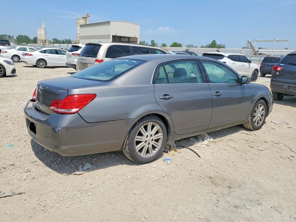 53615746 :رقم المزاد ، 4T1BK36B45U047234 vin ، 2005 Toyota Avalon مزاد بيع