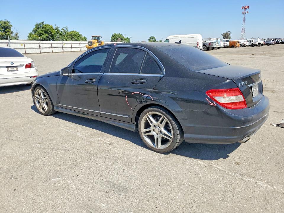 54090836 :رقم المزاد ، WDDGF5EB1BR137568 vin ، 2011 Mercedes-benz C مزاد بيع