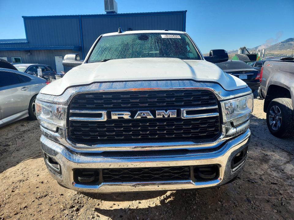 53095456 :رقم المزاد ، 3C6UR5DL3NG441365 vin ، 2022 Ram 2500 مزاد بيع