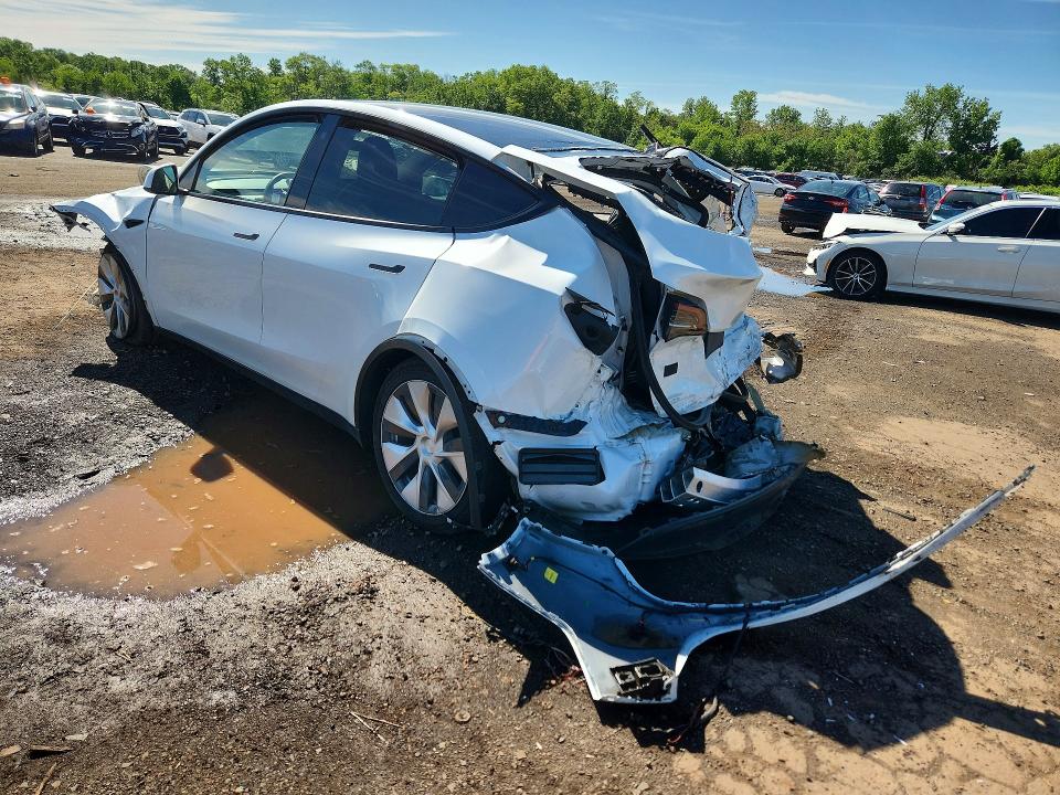 Продажа на аукционе авто 2022 Tesla Model Y, vin: 7SAYGDEE7NF364440, номер лота: 54985436
