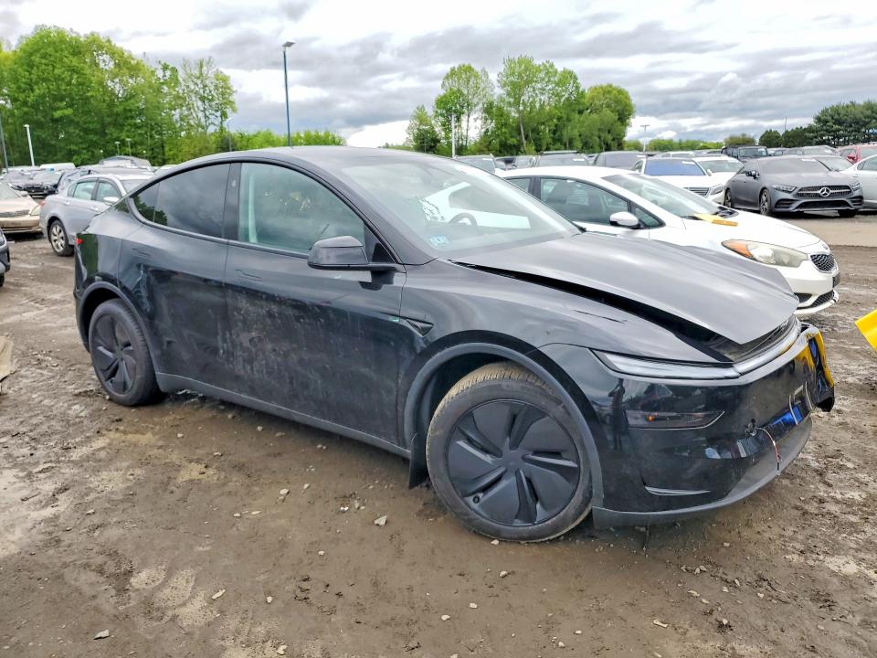 2026 Tesla Model Y მანქანა იყიდება აუქციონზე, vin: 7SAYGDEE7TA399621, აუქციონის ნომერი: 53568646