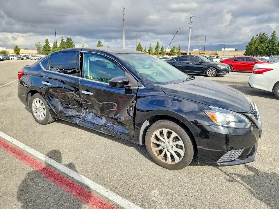 Продаж на аукціоні авто 2019 Nissan Sentra, vin: 3N1AB7APXKY351755, номер лоту: 55276696