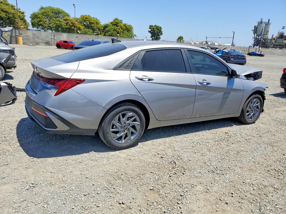 53624786 :رقم المزاد ، KMHLM4DJ5SU167828 vin ، 2025 Hyundai Elantra Hybrid مزاد بيع