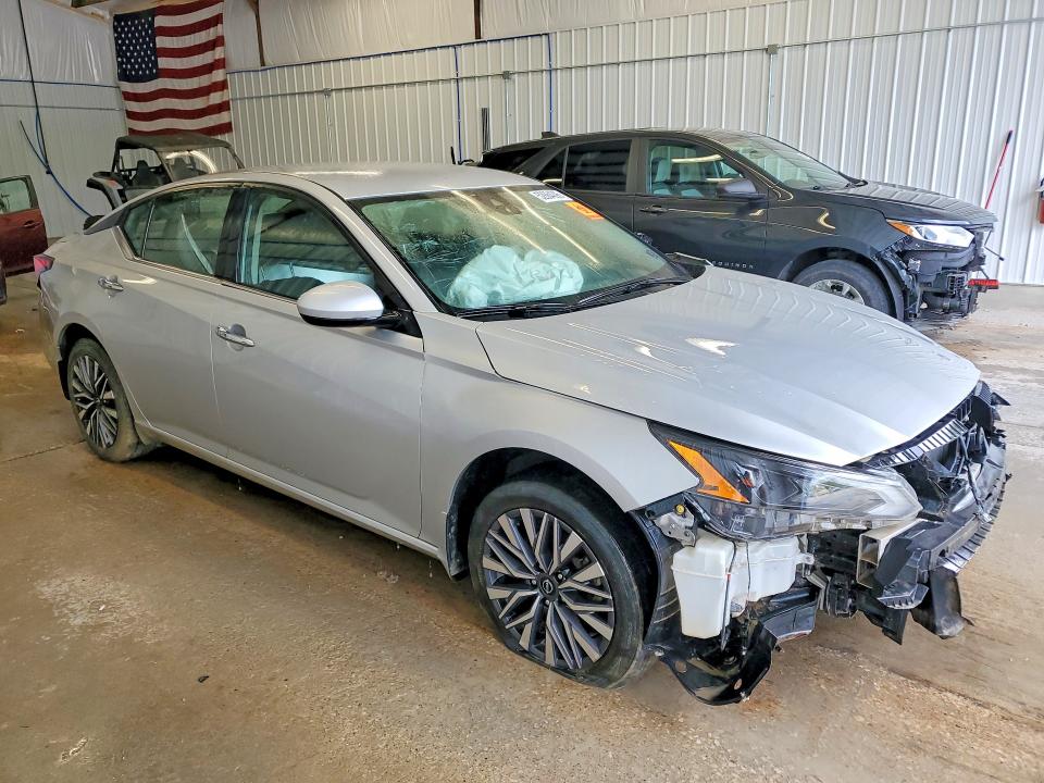 2023 Nissan Altima მანქანა იყიდება აუქციონზე, vin: 1N4BL4DW6PN300957, აუქციონის ნომერი: 52664096
