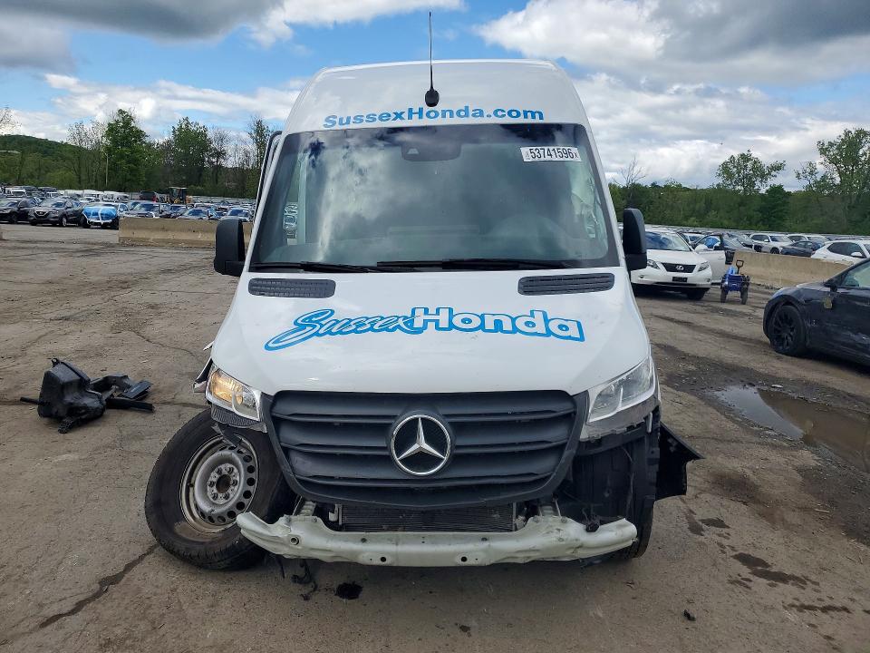 53741596 :رقم المزاد ، W1Y4NBHY3RT163161 vin ، 2024 Mercedes Benz Sprinter مزاد بيع