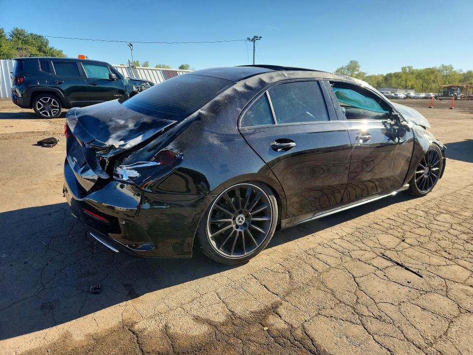 2019 Mercedes-benz A მანქანა იყიდება აუქციონზე, vin: WDD3G4EB8KW012428, აუქციონის ნომერი: 52942696