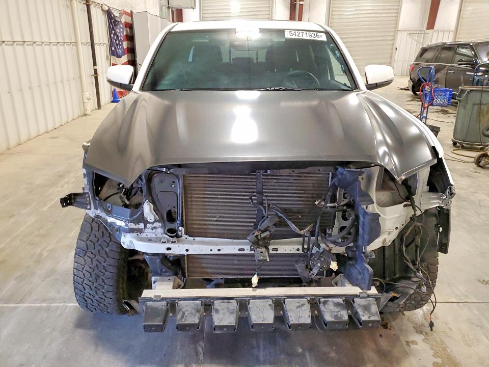 Продаж на аукціоні авто 2019 Toyota Tacoma, vin: 3TMCZ5AN3KM213602, номер лоту: 54271936