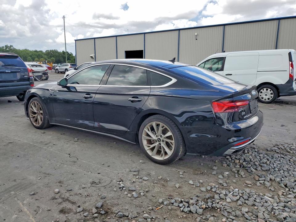 2022 Audi A5 მანქანა იყიდება აუქციონზე, vin: WAUABCF57NA010364, აუქციონის ნომერი: 53792466