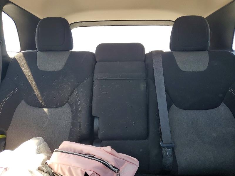 53809536 :رقم المزاد ، 1C4PJLCB9JD576786 vin ، 2018 Jeep Cherokee مزاد بيع