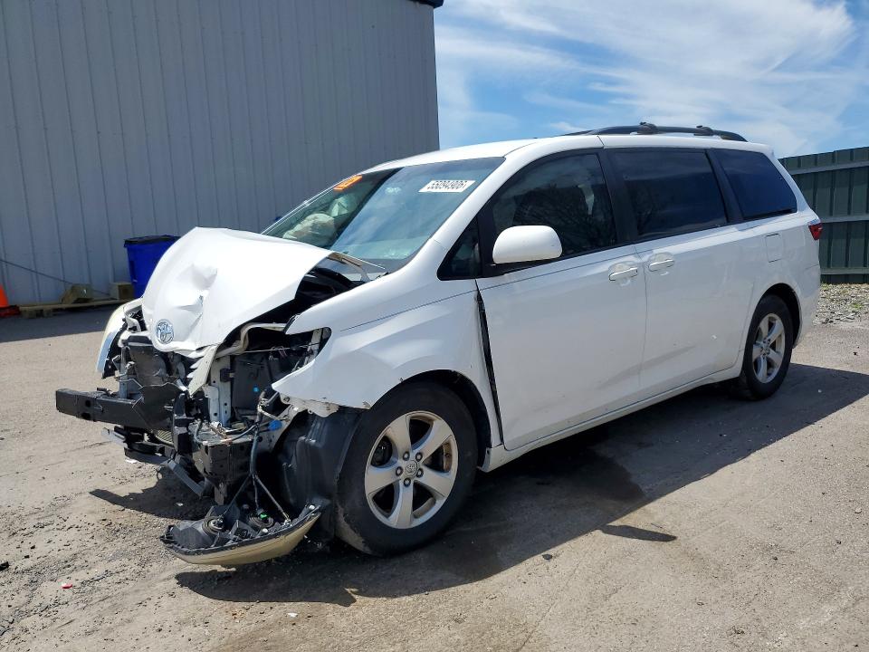 Продажа на аукционе авто 2015 Toyota Sienna, vin: 5TDKK3DC9FS570948, номер лота: 55094906