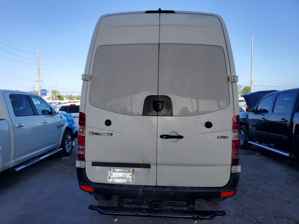 53640266 :رقم المزاد ، WD0PE745685230291 vin ، 2008 Dodge Sprinter مزاد بيع