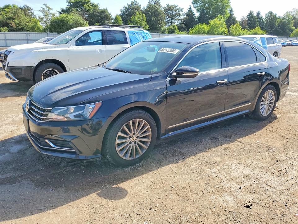 54975256 :رقم المزاد ، 1VWBT7A3XHC018434 vin ، 2017 Volkswagen Passat مزاد بيع
