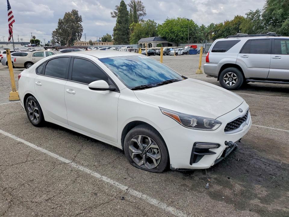 2020 Kia Forte მანქანა იყიდება აუქციონზე, vin: 3KPF24AD4LE183699, აუქციონის ნომერი: 54912846
