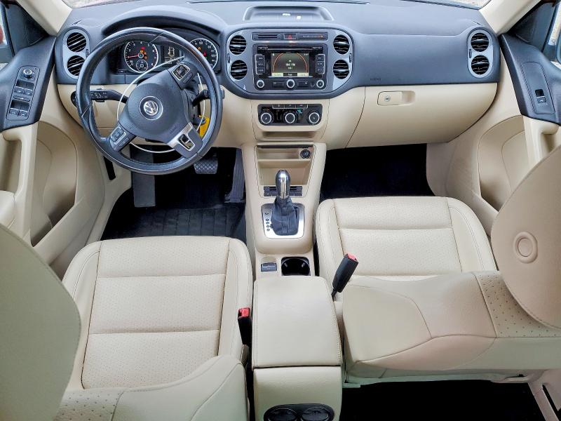 49035926 :رقم المزاد ، WVGBV7AX3CW097352 vin ، 2012 Volkswagen Tiguan مزاد بيع