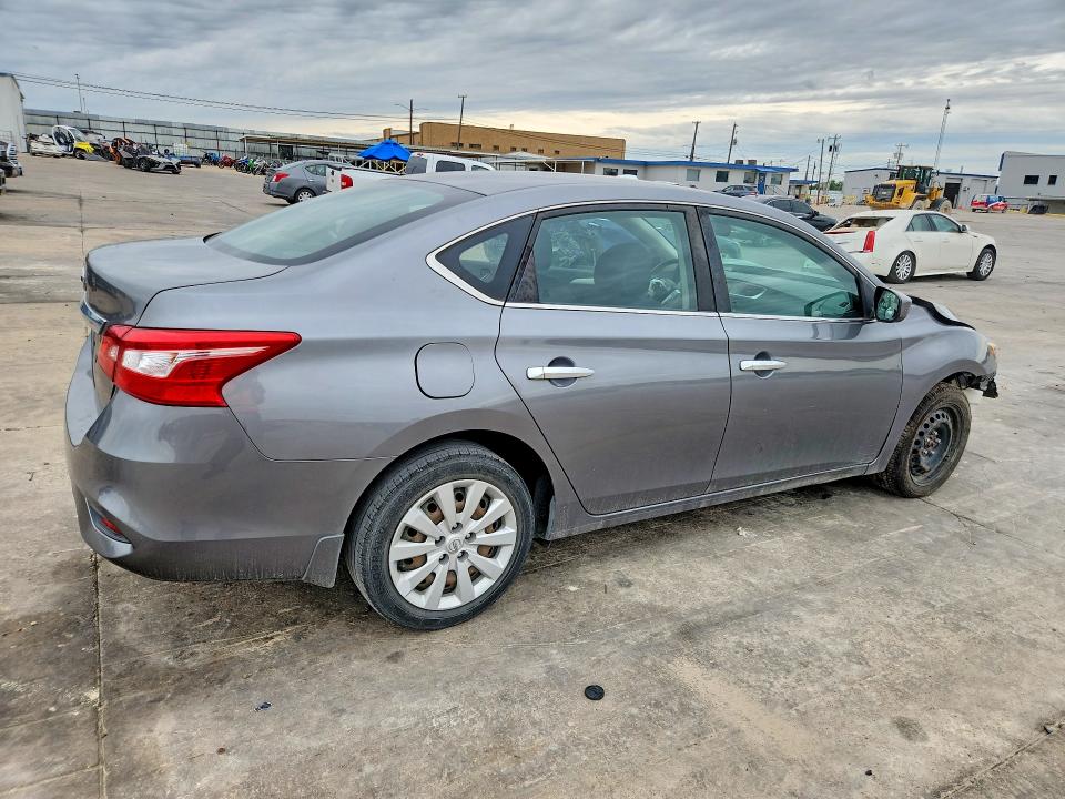 Продаж на аукціоні авто 2017 Nissan Sentra, vin: 3N1AB7AP0HY302010, номер лоту: 52281536