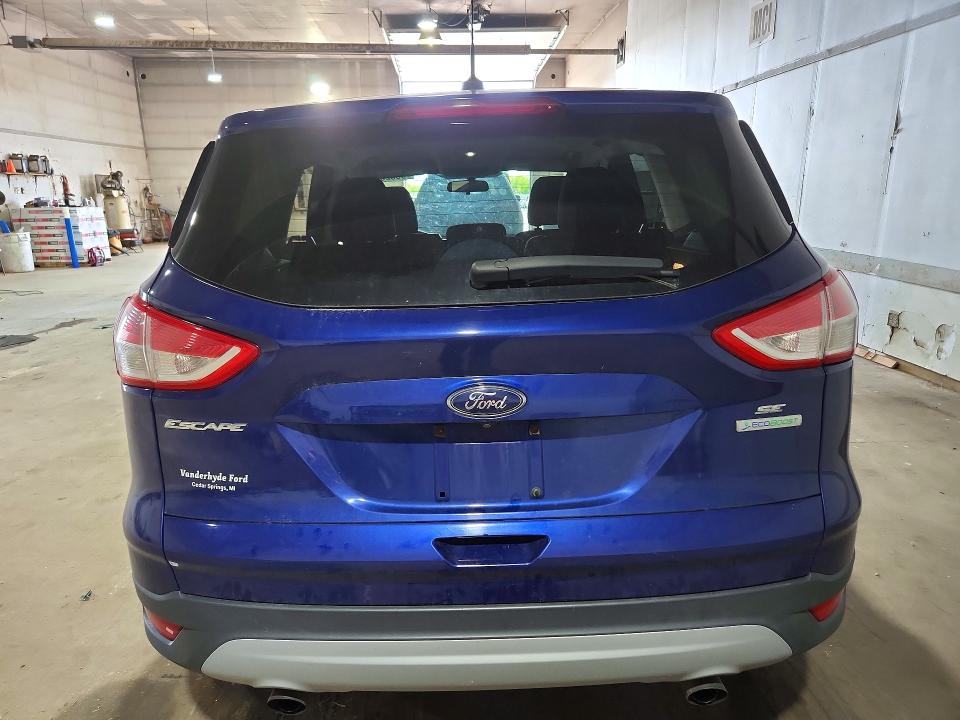 53526596 :رقم المزاد ، 1FMCU0GX8EUB43651 vin ، 2014 Ford Escape مزاد بيع