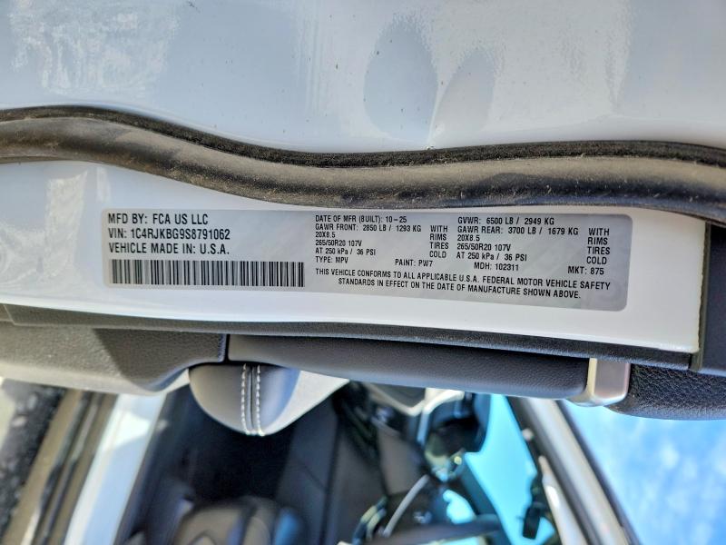 Продажа на аукционе авто 2025 Jeep Grand Cherokee, vin: 1C4RJKBG9S8791062, номер лота: 52824426