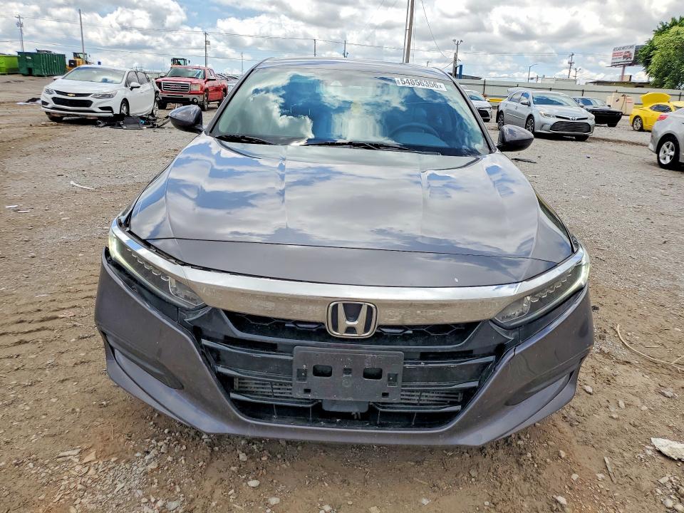 Продажа на аукционе авто 2018 Honda Accord, vin: 1HGCV1F17JA227901, номер лота: 54856356