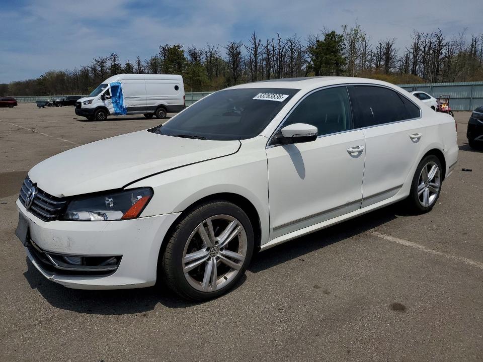 53263836 :رقم المزاد ، 1VWCN7A39DC073742 vin ، 2013 Volkswagen Passat مزاد بيع