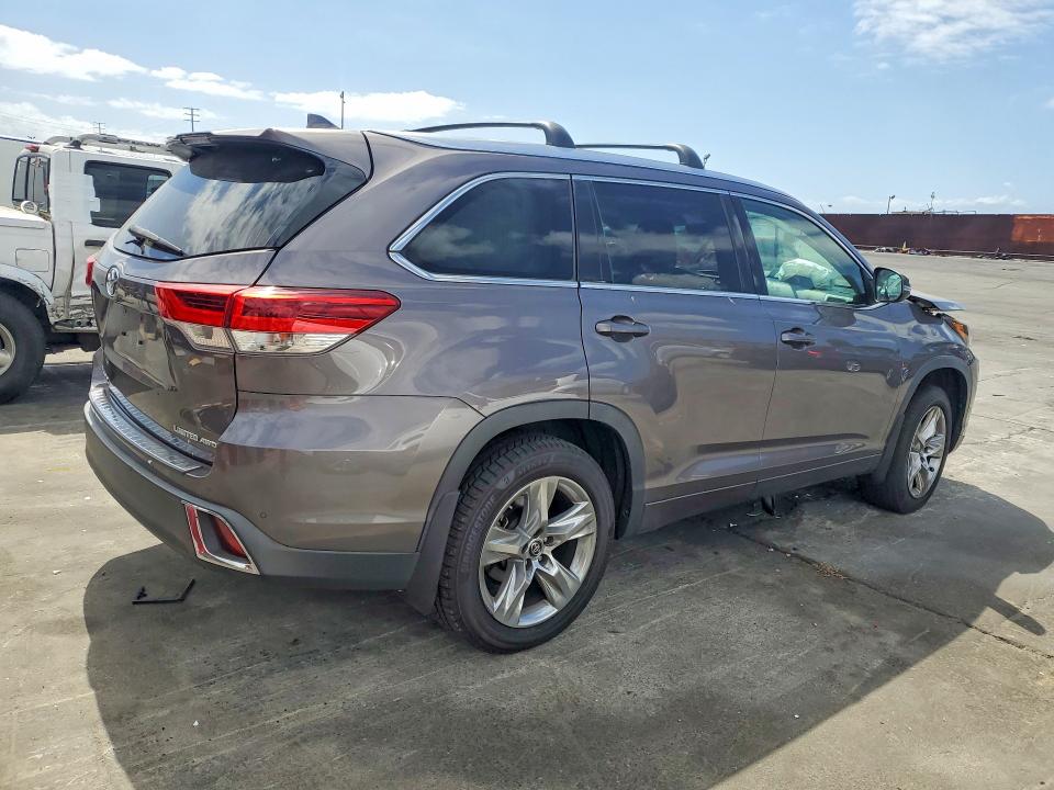 55040906 :رقم المزاد ، 5TDDZRFH1KS961487 vin ، 2019 Toyota Highlander مزاد بيع