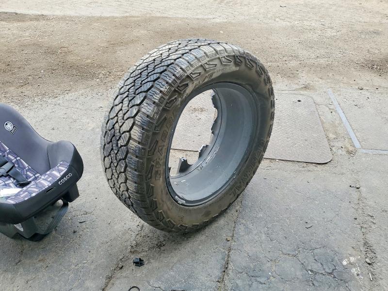 Продажа на аукционе авто 2024 Jeep Gladiator, vin: 1C6HJTAG0RL127458, номер лота: 52451426