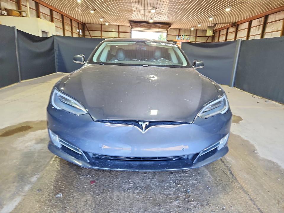 50908816 :رقم المزاد ، 5YJSA1E23HF183445 vin ، 2017 Tesla Model S مزاد بيع