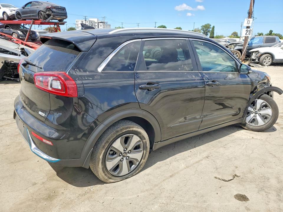 55415376 :رقم المزاد ، KNDCC3LD7J5160711 vin ، 2018 Kia Niro مزاد بيع