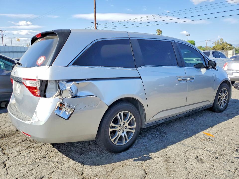 54823996 :رقم المزاد ، 5FNRL5H44DB067498 vin ، 2013 Honda Odyssey مزاد بيع