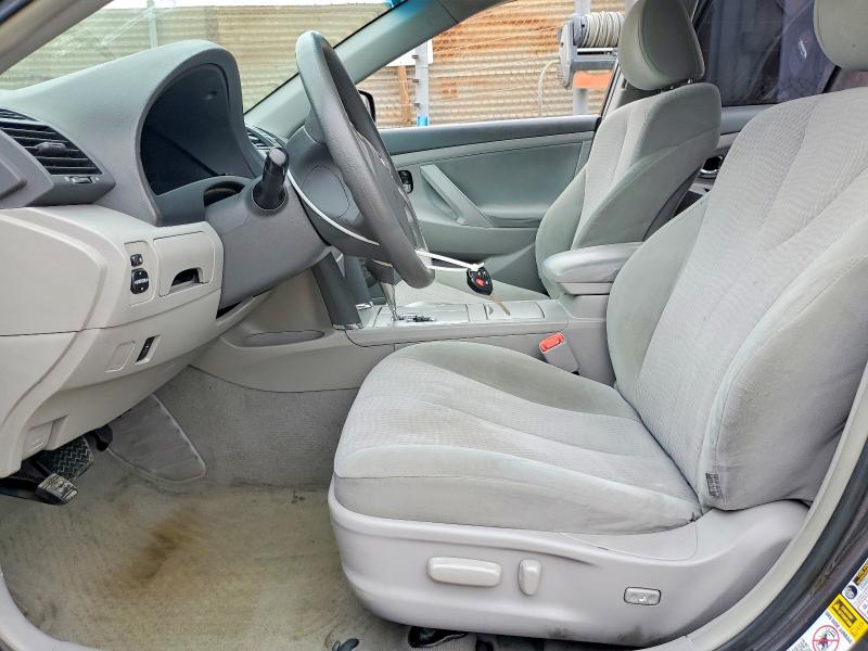 52222136 :رقم المزاد ، 4T4BF3EKXBR164114 vin ، 2011 Toyota Camery مزاد بيع