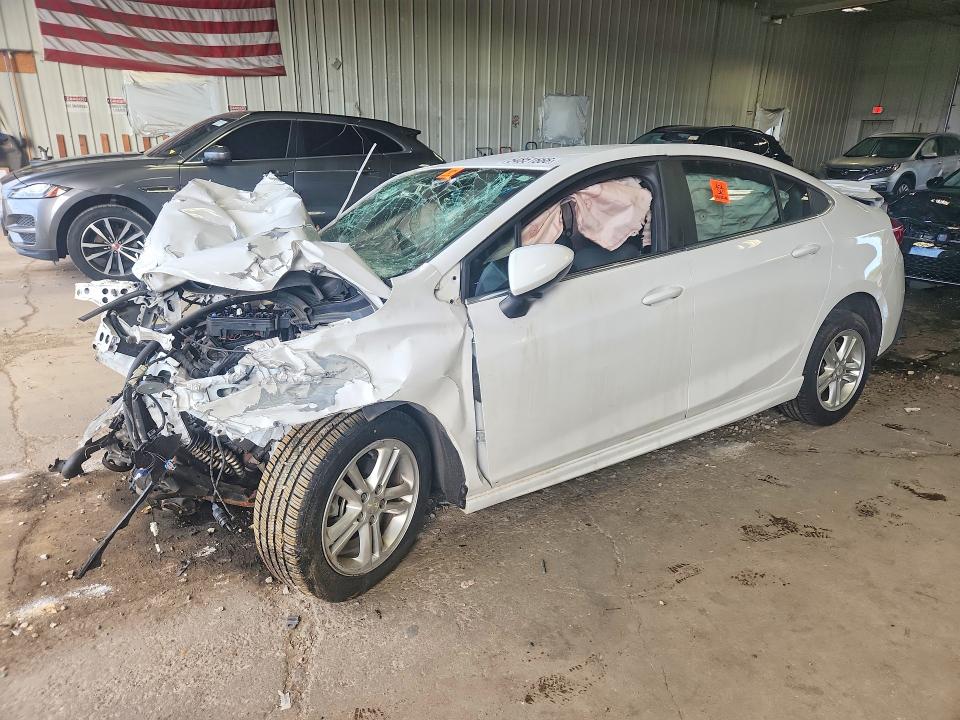 54851666 :رقم المزاد ، 1G1BE5SM0H7260868 vin ، 2017 Chevrolet Cruze مزاد بيع