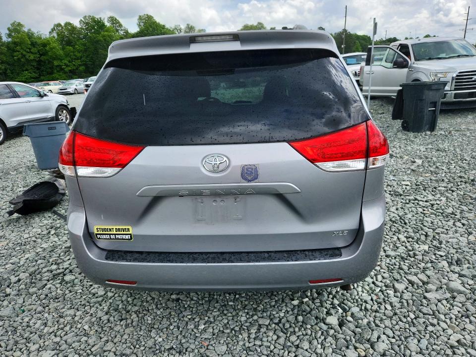 Aukcja sprzedaży 2014 Toyota Sienna, vin: 5TDYK3DC4ES433277, numer aukcji: 55230586