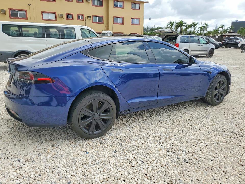 55015596 :رقم المزاد ، 5YJSA1E58NF488140 vin ، 2022 Tesla Model S مزاد بيع