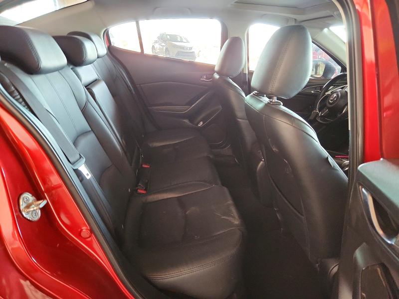 52733616 :رقم المزاد ، 3MZBN1W33JM187117 vin ، 2018 Mazda 3 مزاد بيع